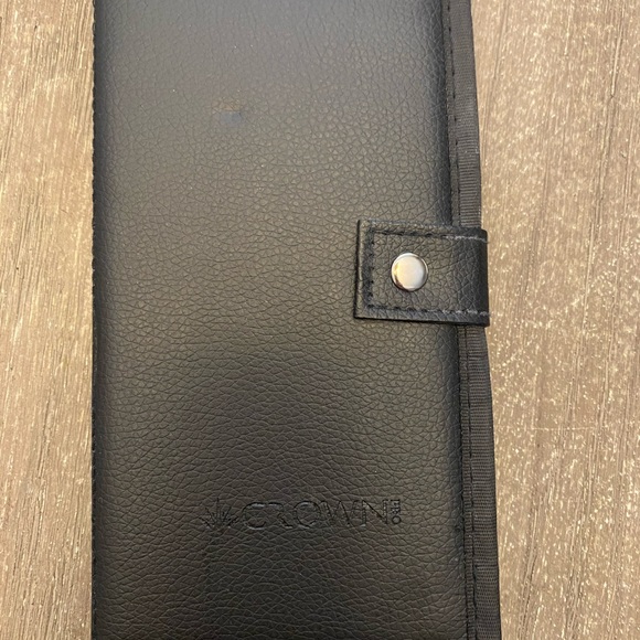 Crown pro makeup brush set - Picture 2 of 3